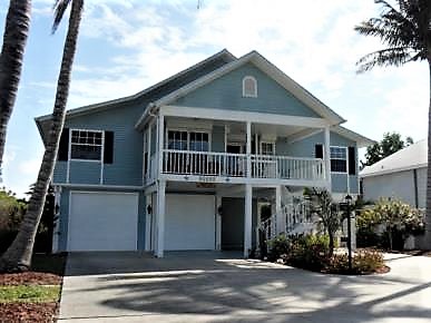 Boyce custom home by J.F. Smith Building Contractors, Lee County FL