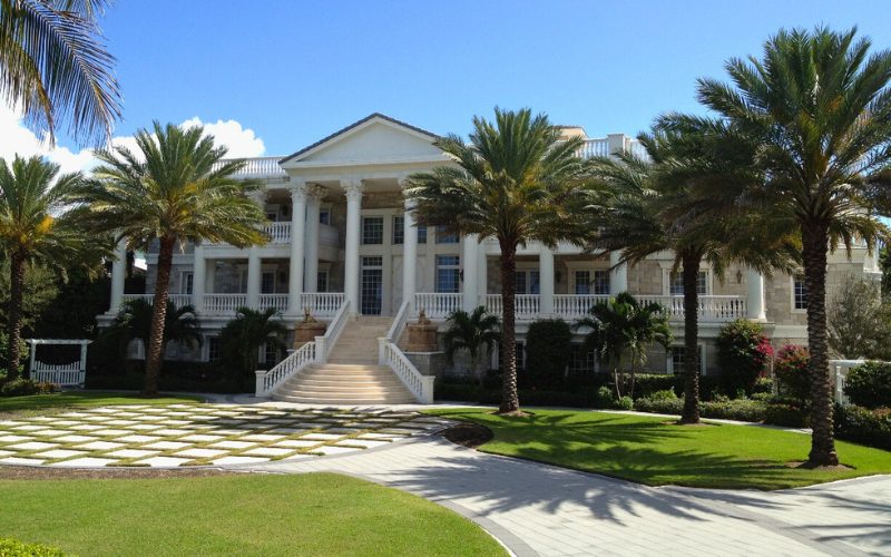 Homes of Distinction by J.F. Smith Inc., Lee County custom home builders