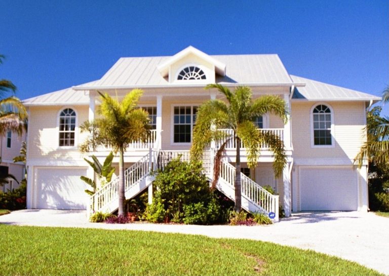 Old Florida style homes built by J.F. Smith